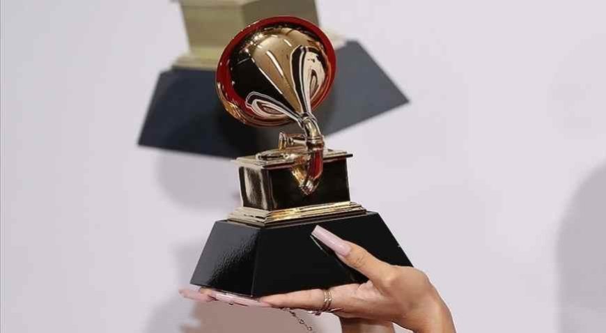 SON DAKİKA HABERLER:Grammy ödüller açıklandı! 'Yılın Şarkısı' ve 'Yılın Albümü' belli oldu... Ödül tarihinde bir ilk
