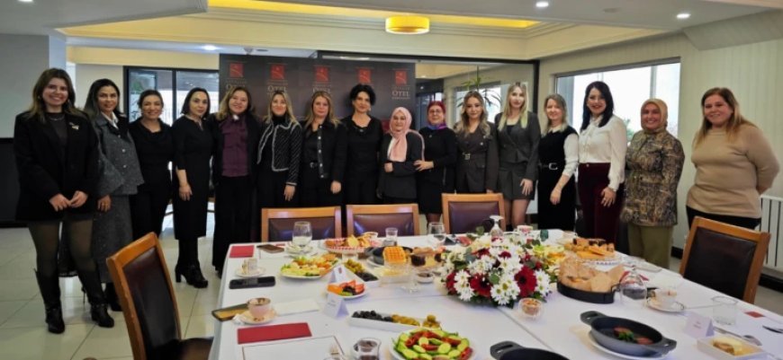 GÜNEŞLER OTEL’DE GÜÇLÜ KADINLAR BULUŞMASI