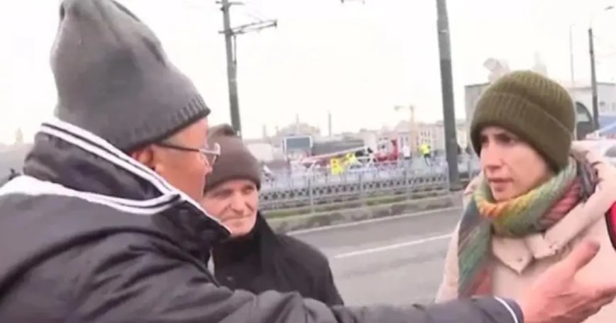 Galata Köprüsü'nde akılalmaz olay! "Veganım" diyerek balıkları denize döktü