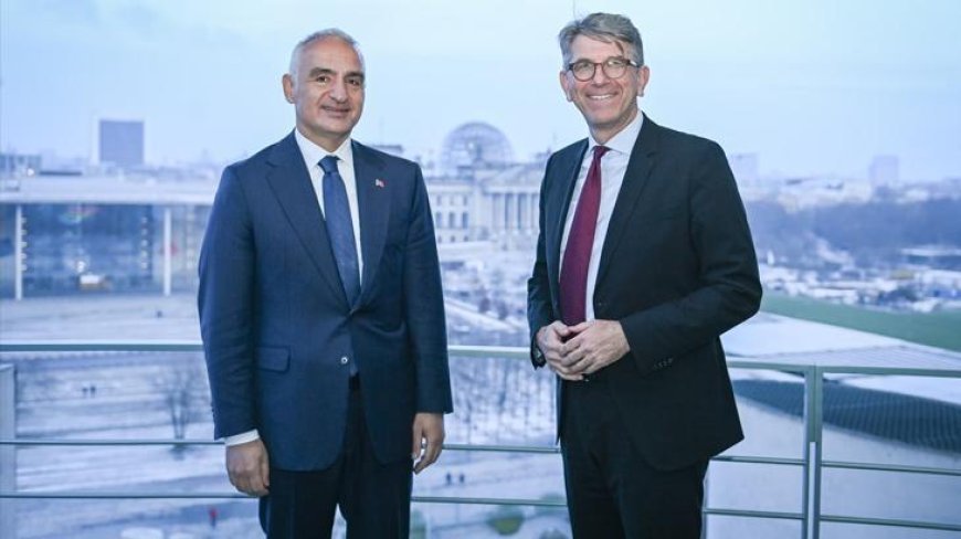 Bakan Ersoy ve Alman Bakan Weimer sergi öncesi buluştu