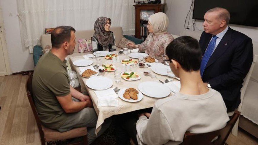 Emine Erdoğan'dan iftar sofrasına konuk oldukları Kayacık ailesine teşekkür paylaşımı