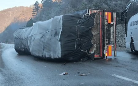Kara yolunda 3 ayrı kaza: 10 yaralı