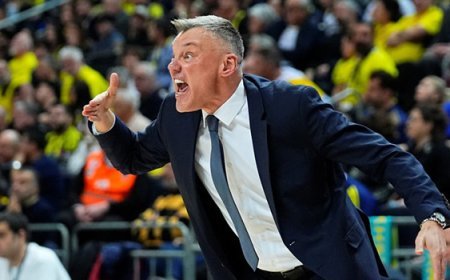 Sarunas Jasikevicius'tan maç sonu Tucker'a övgü!