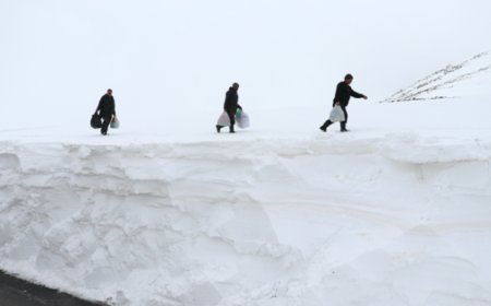Ağrı'nın iki ilçesinde eğitime kar engeli