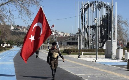 Şehitler için 8 yıldır İstanbul'dan Çanakkale'ye yürüyor