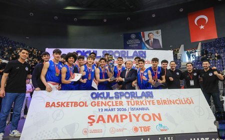 Bakan Bak: “Geleceğin 12 Dev Adamları okul sporlarında yetişiyor”