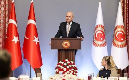 Kurtulmuş: Birilerinin bölüp parçaladığı bu coğrafyayı derleyip toparlamak Türkiye’ye düşer