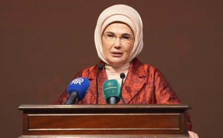 Emine Erdoğan 'AK Parti İstanbul Kadın Kolları ile Vefa İftarı' programına katıldı