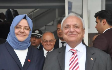 İki eski bakan kazada yaralandı, soruşturma başladı