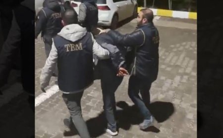 Nevruz etkinliğinde terör örgütü pankartı açan 6 şüpheli gözaltında