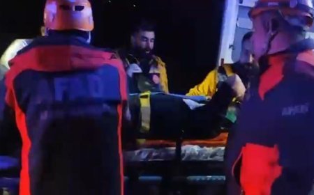 Elazığ’da otomobil şarampole yuvarlandı: 5 yaralı