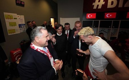 Cumhurbaşkanı Erdoğan'dan Romanya'yı geçen A Milli Futbol Takımı'na tebrik telefonu