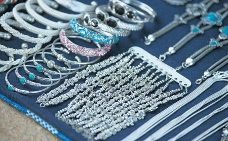 Gümüş sokağa taştı