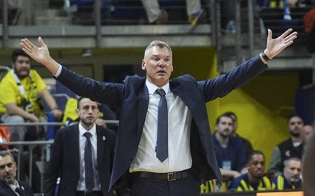 Fenerbahçe'de Jasikevicius'tan uzun soruya tepki: 'Bu normal değil!'
