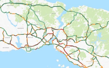 Trafiğe yağmur etkisi. Adım adım ilerliyor