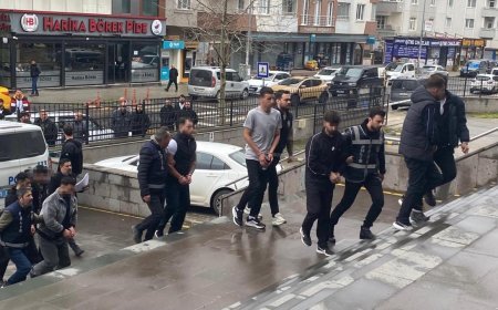 Banka hesabını kiraladığı kişilere ulaşamayınca arkadaşlarını kaçırıp darbettirdi