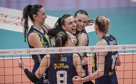 Fenerbahçe Medicana, Zeren Spor'a karşı seride 1-0 öne geçti!