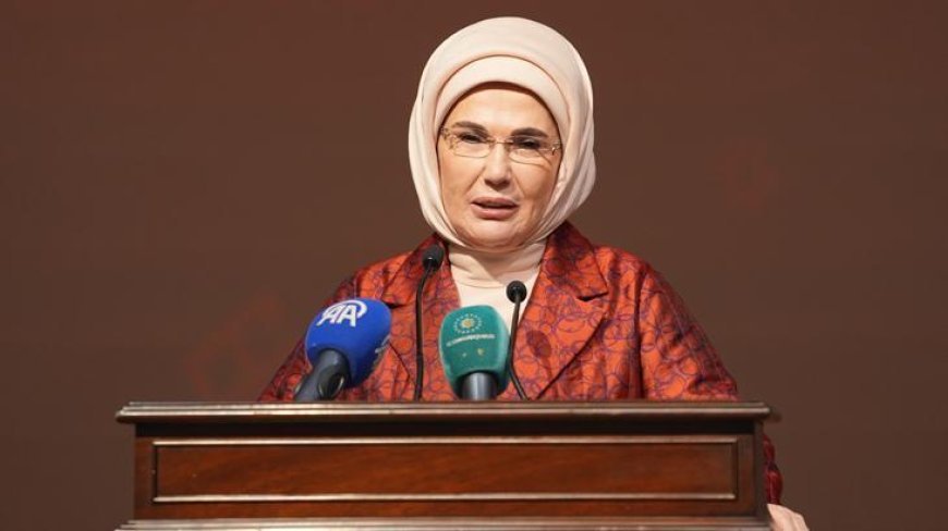 Emine Erdoğan 'AK Parti İstanbul Kadın Kolları ile Vefa İftarı' programına katıldı