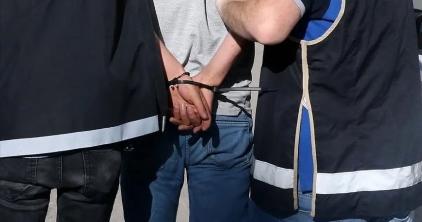 Manisa'da Atatürk'e hakaret eden öğretmen tutuklandı