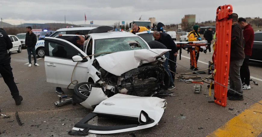 Nevşehir'de zincirleme kaza. 3 ölü, 6 yaralı