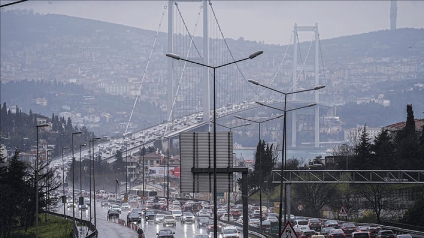 İstanbul'da bayramın birinci günü trafik yoğunluğu yaşanıyor