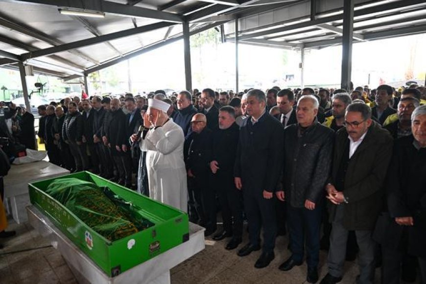 AK Parti Adana İl Başkanı Dağlı'nın annesinin cenazesi defnedildi