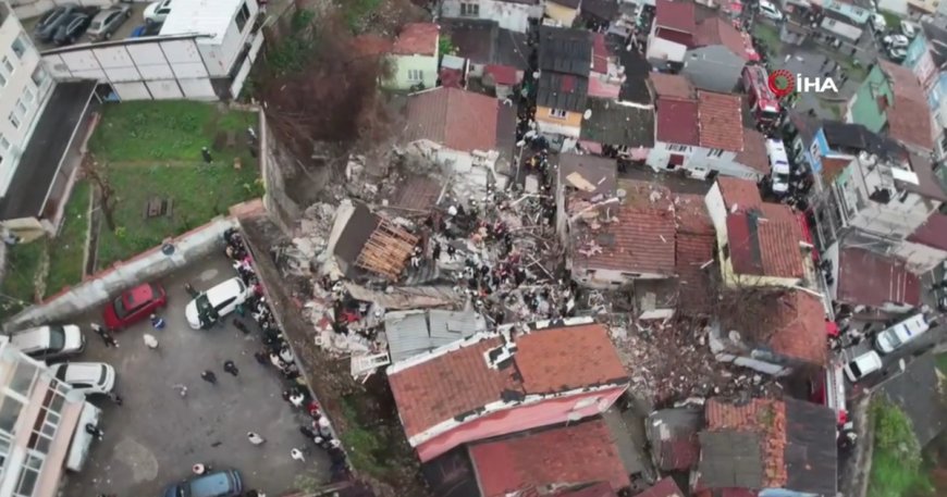 İstanbul Fatih'te iki bina çöktü: 1 ölü, 10 yaralı