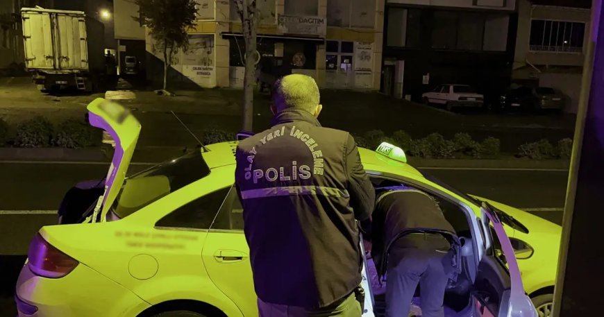 Taksi şoförünü seyir halindeyken bıçakladı
