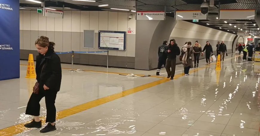 İstanbul'u sağanak vurdu. Yollar göle döndü, metroları su bastı