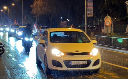 Tekirdağ'da yağmur altında milli sevinç kutlaması