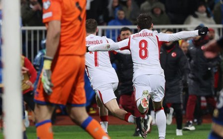 Kosova'ya karşı 4x4'lük performans!