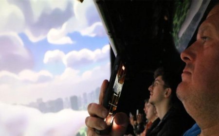 Türkiye’de bir ilk! Uçan sinemaya yoğun ilgi gösterildi