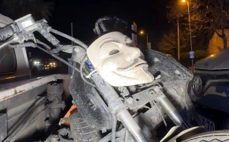 İstanbul'da V for Vendetta'ya trafikten men