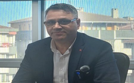 AK PARTİ ÇERKEZKÖY İLÇE BAŞKANI AZBAY’DAN AHMET ÖZER’E TEPKİ: “BURASI SİYASET YERİ DEĞİL”