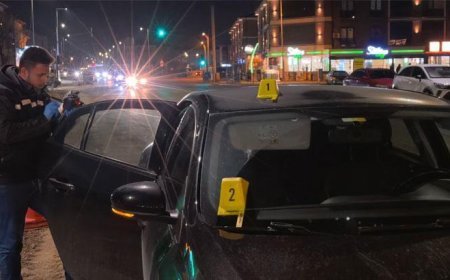 Bursa'da bir araca seyir halinde yorgun mermi isabet etti