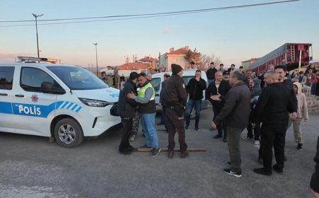 Sivas’ta polise sürpriz! Kavga ihbarına giden ekipler davul zurnayla karşılandı