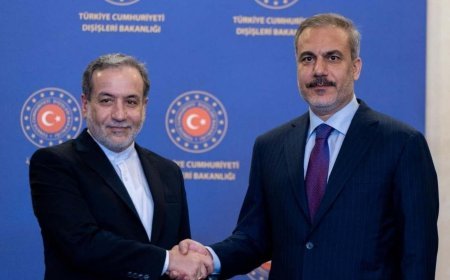 Dışişleri Bakanı Hakan Fidan, İranlı mevkidaşı ile görüştü