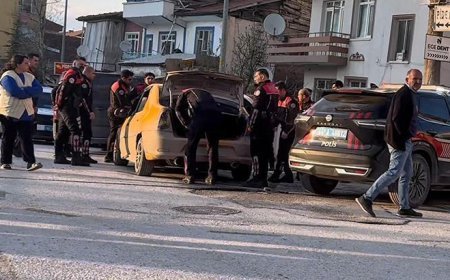 Malatya'da bıçaklı kavgada baba ve oğulu yaralandı