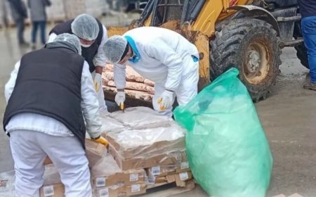 Sakarya'da son tüketim tarihi geçmiş 32 ton tavuk eti ele geçirildi