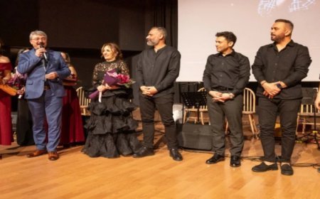 TÜRKÜLERLE ZAMAN YOLCULUĞU: SALON DOLDU, DUYGULAR TAŞTI