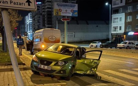Kayseri’de feci kaza! Otomobil ile ticari araç çarpıştı: 1 yaralı