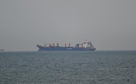 ABD ablukasının gölgesinde Hürmüz'de kritik gelişme! 'İlk gemi geçti'