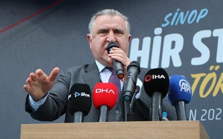 Gençlik ve Spor Bakanı Bak: Çocukları kötü alışkanlıklardan uzak tutalım, spor salonlarına götürelim