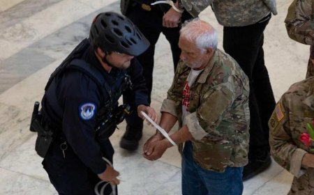 ABD'de İran savaşı karşıtı gazilere gözaltı! 'Savaşa son verin'
