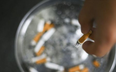 İngiltere parlamentosu onayladı: 1 Ocak 2009'dan sonra doğanlara ömür boyu sigara yasak!