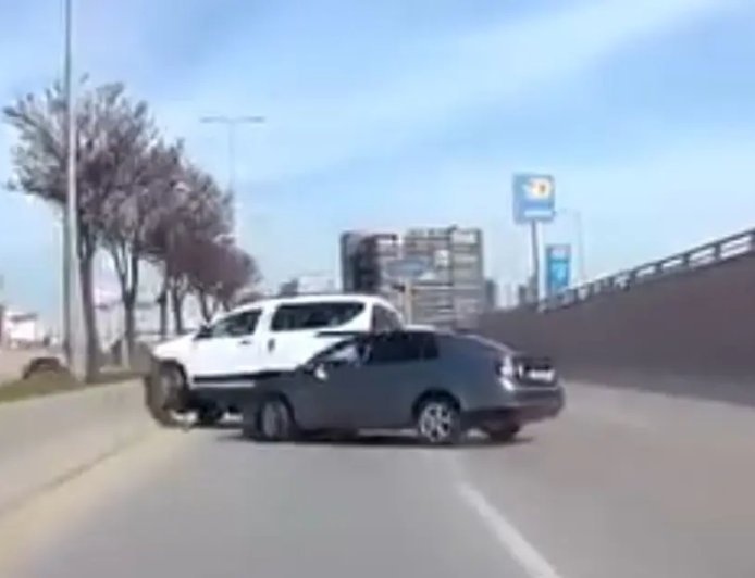 Makas atarken kazaya sebep oldu