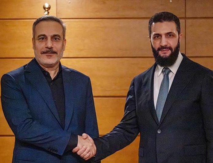 Dışişleri Bakanı Hakan Fidan, Suriye Cumhurbaşkanı Şara ile Antalya'da görüştü