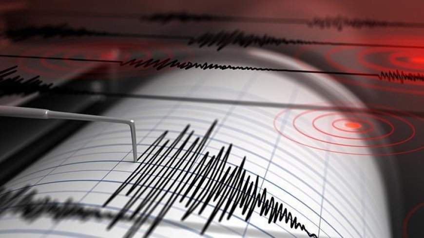 Endonezya'da 7.4 şiddetinde deprem! Tsunami uyarısı