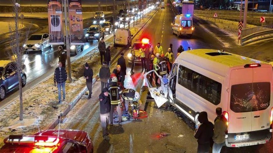 Erzurum’da zincirleme kaza! Çok sayıda yaralı var