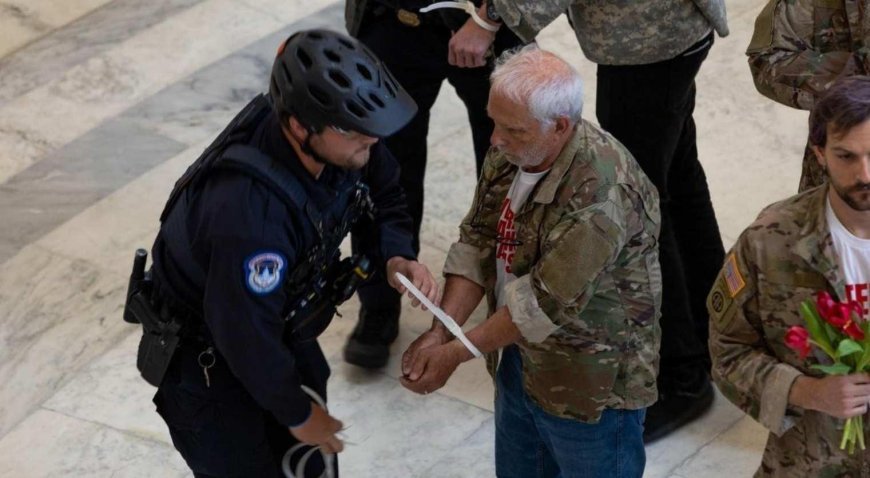 ABD'de İran savaşı karşıtı gazilere gözaltı! 'Savaşa son verin'